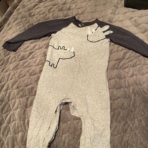 Carters babyboy romper/jumpsuit